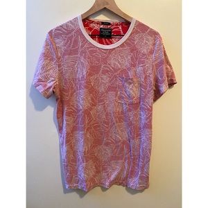 ABERCROMBIE & FITCH LEAF TSHIRT SZ M